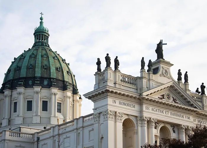 Antonius Hoeve Oudenbosch